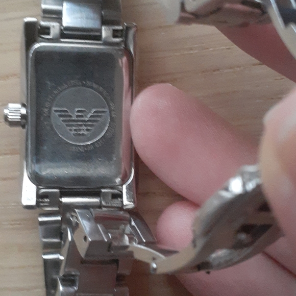 Watch - Picture 4 of 6